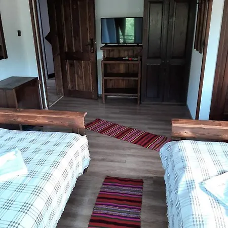 Къща за гости Мегдана на Чаршията * Smilyan (Smolyan)