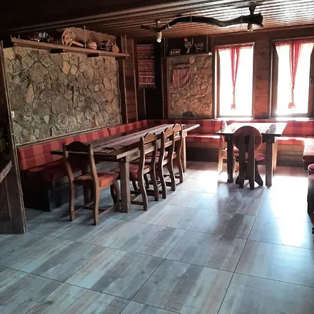 Къща за гости Мегдана на Чаршията Гостевой дом Smilyan (Smolyan)